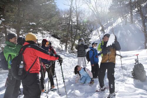 【令和7年2月1日(土),8日(土),16(日),23日(日)　初心者歓迎！】スノーシューで雪の森へ！~2025~